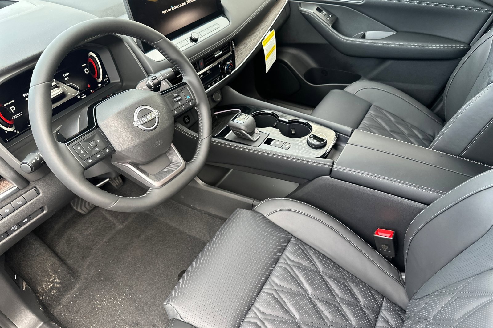 New 2026 Nissan Rogue Platinum w/ Platinum Premium Package image 7