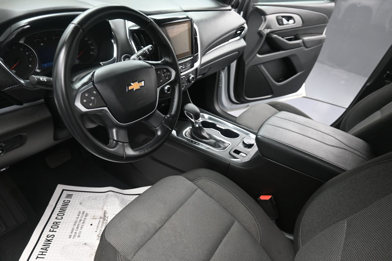 Used 2023 Chevrolet Traverse LT w/ LPO, Floor Liner Package AWD/4WD image 18