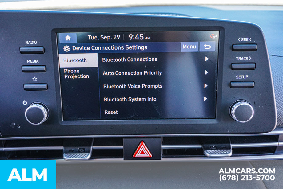 Used 2023 Hyundai Elantra SEL FWD image 35