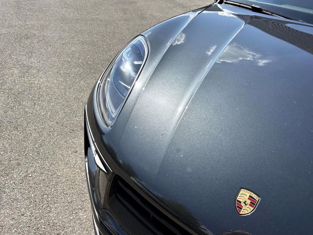 Certified 2022 Porsche Macan S image 15
