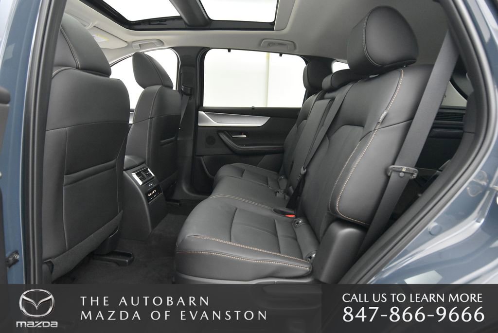 Certified 2025 MAZDA CX-70 Plug-In Hybrid w/ Premium Pkg AWD/4WD image 25