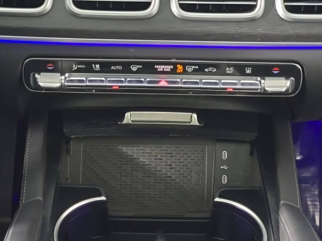 Certified 2025 Mercedes-Benz GLE 450e 4MATIC w/ Driver Assistance Package image 22