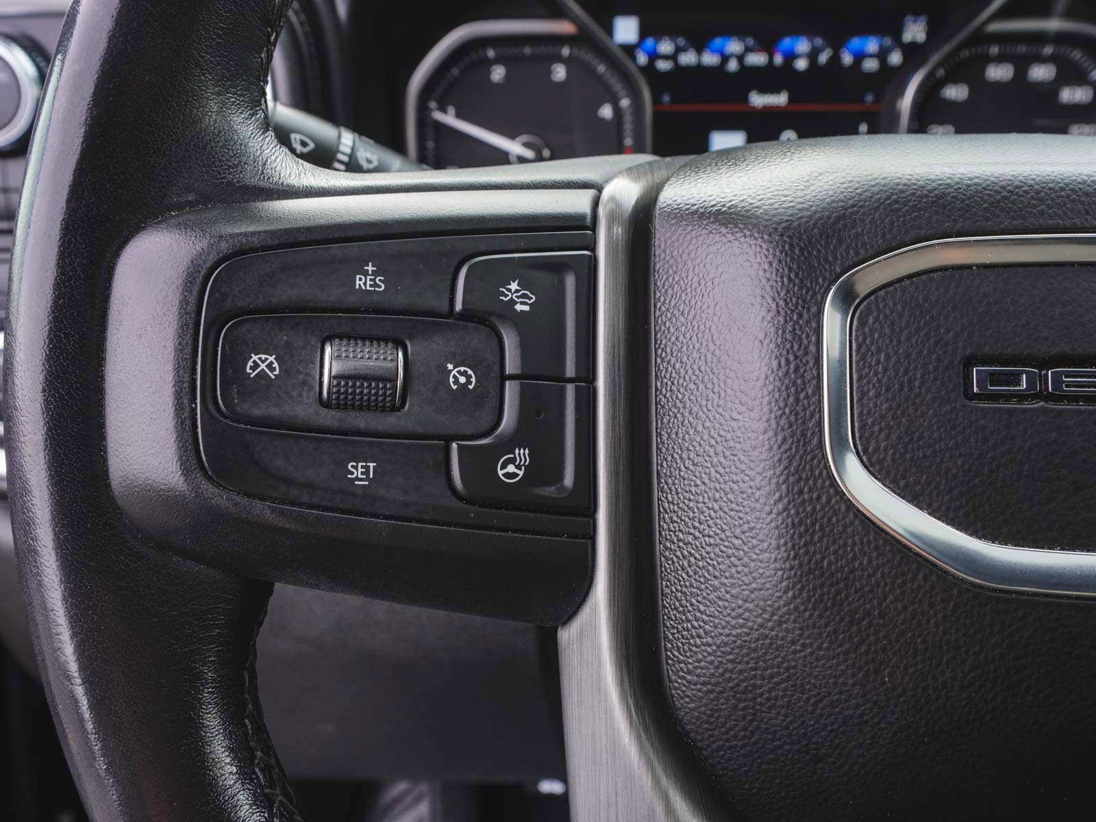 Used 2022 GMC Sierra 3500 Denali image 26