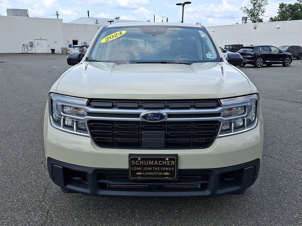 Used 2024 Ford Maverick Lariat w/ FX4 Off-Road Package AWD/4WD image 2