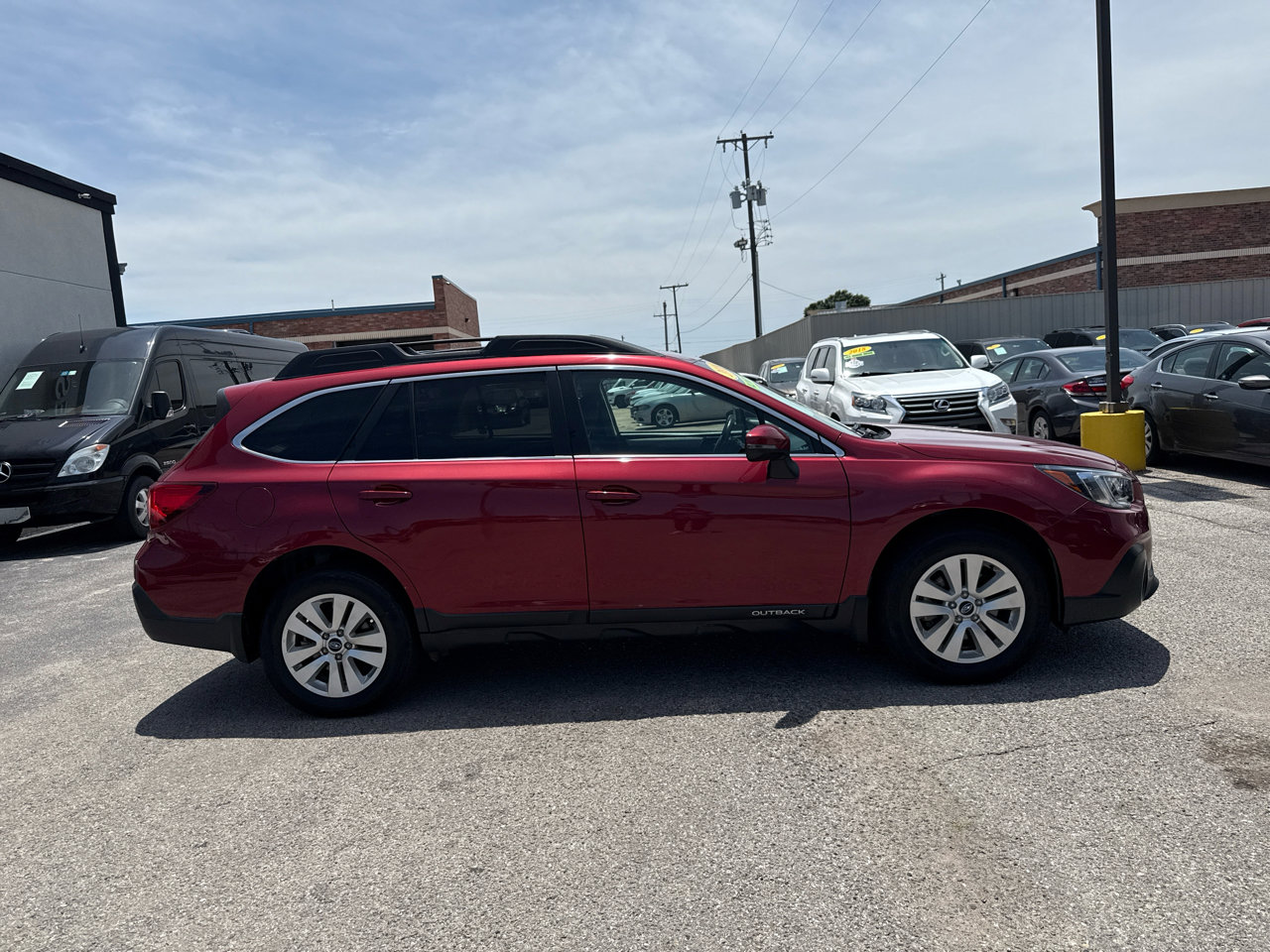 Used 2018 Subaru Outback 2.5i Premium image 5