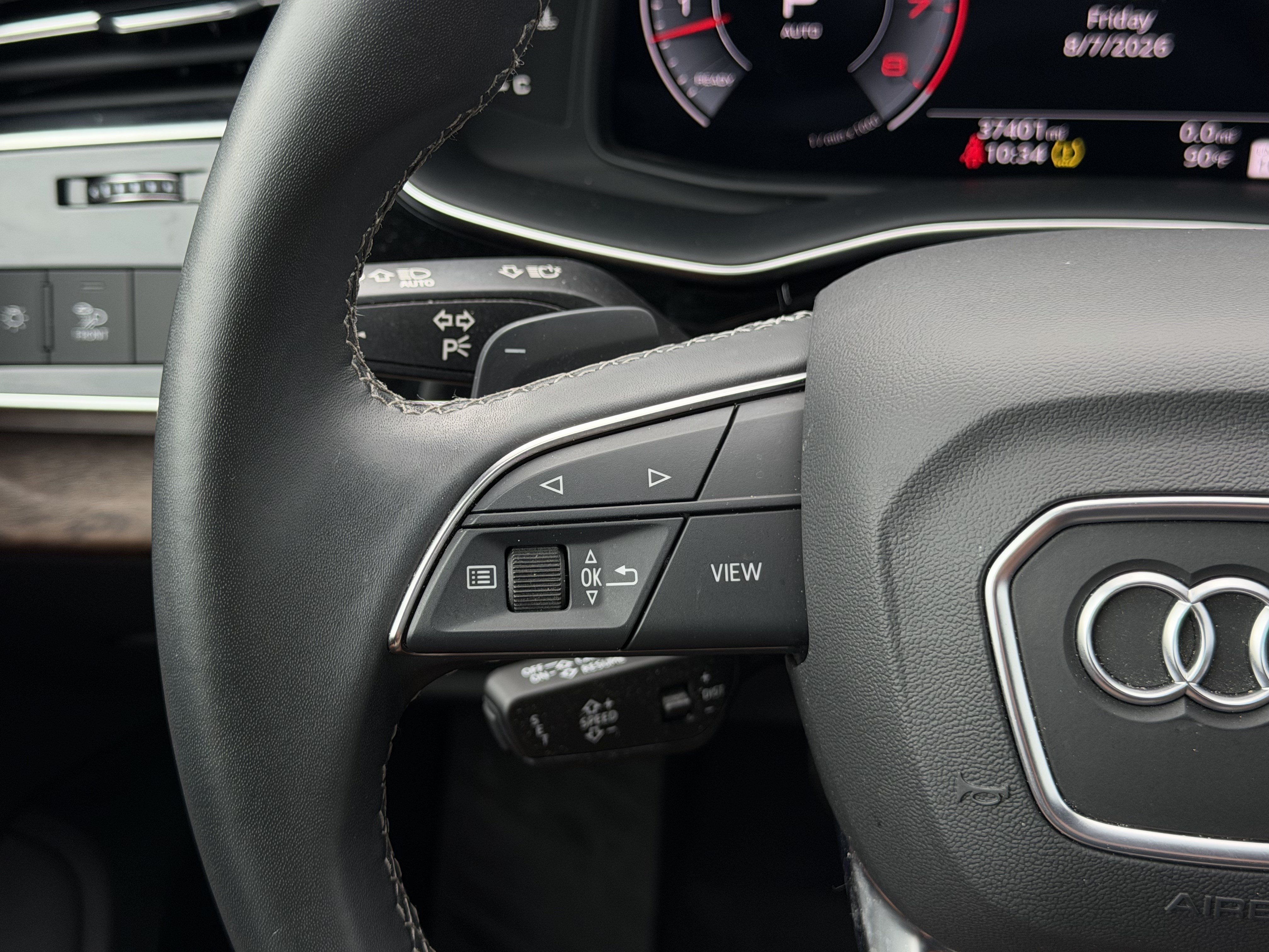 Used 2024 Audi Q8 Premium Plus AWD/4WD image 18