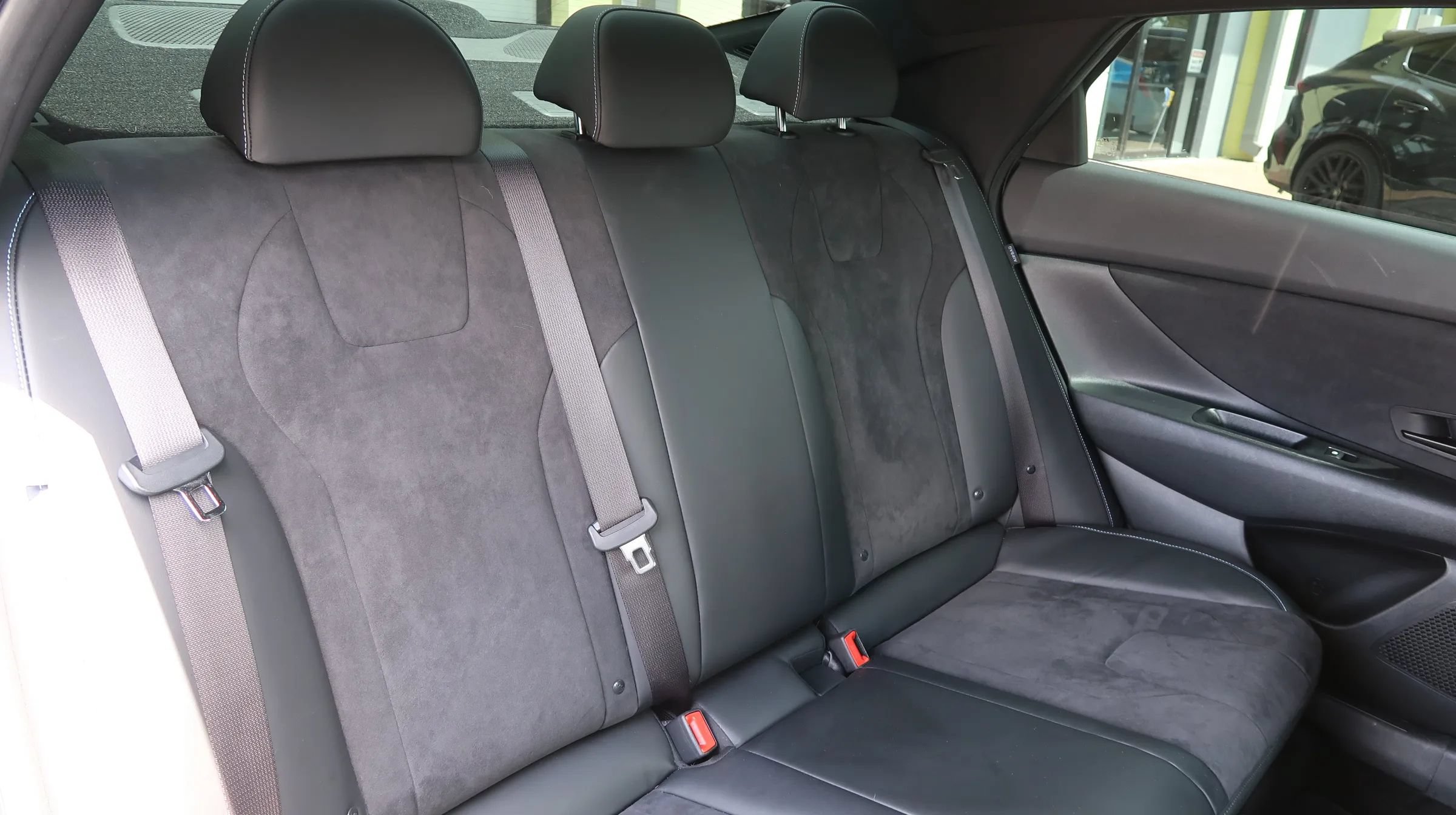 Used 2025 Hyundai Elantra N FWD image 24