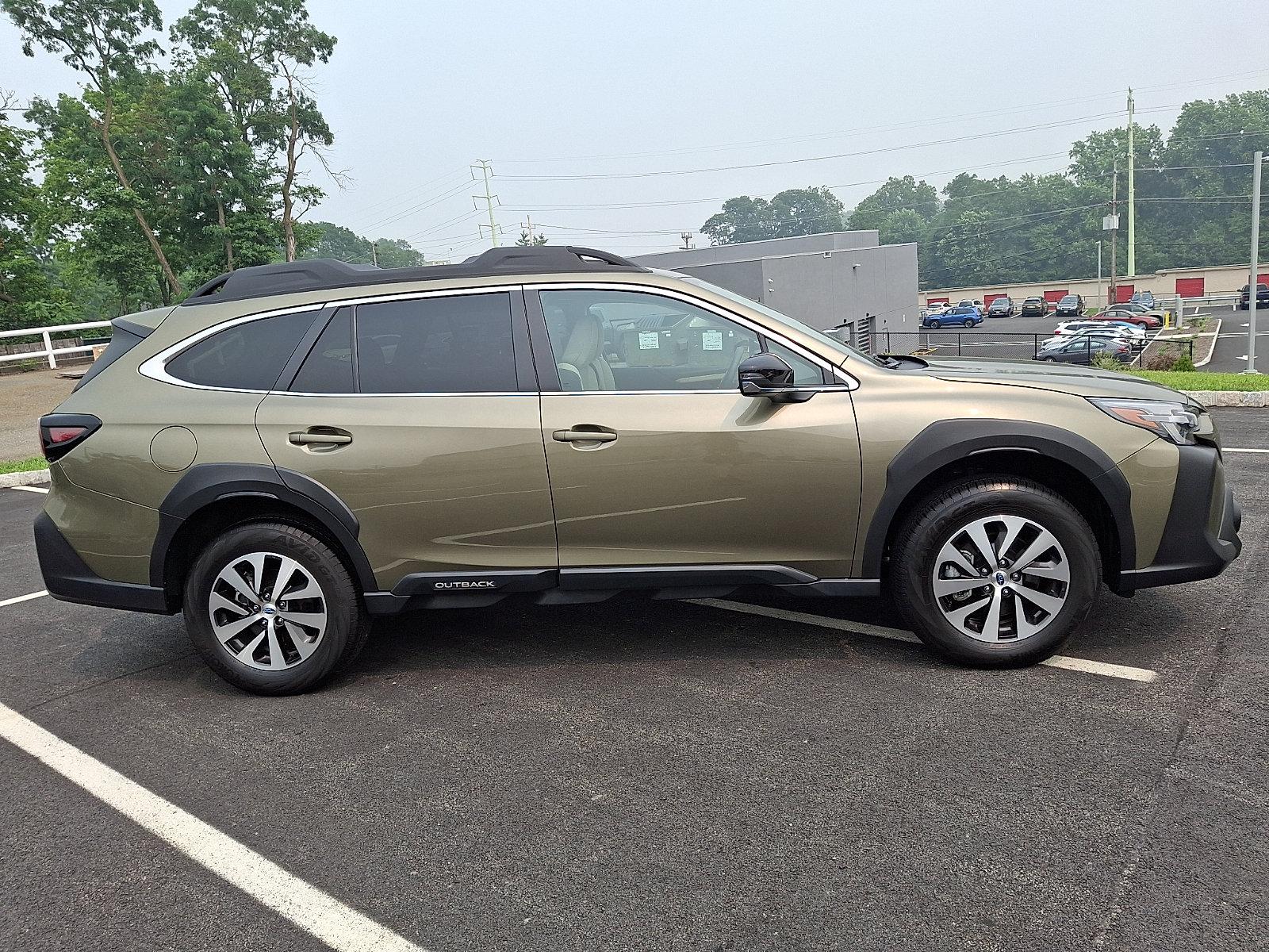 Certified 2025 Subaru Outback Premium AWD/4WD image 7