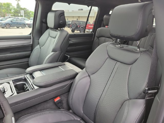 New 2026 Jeep Grand Wagoneer Limited AWD/4WD image 5
