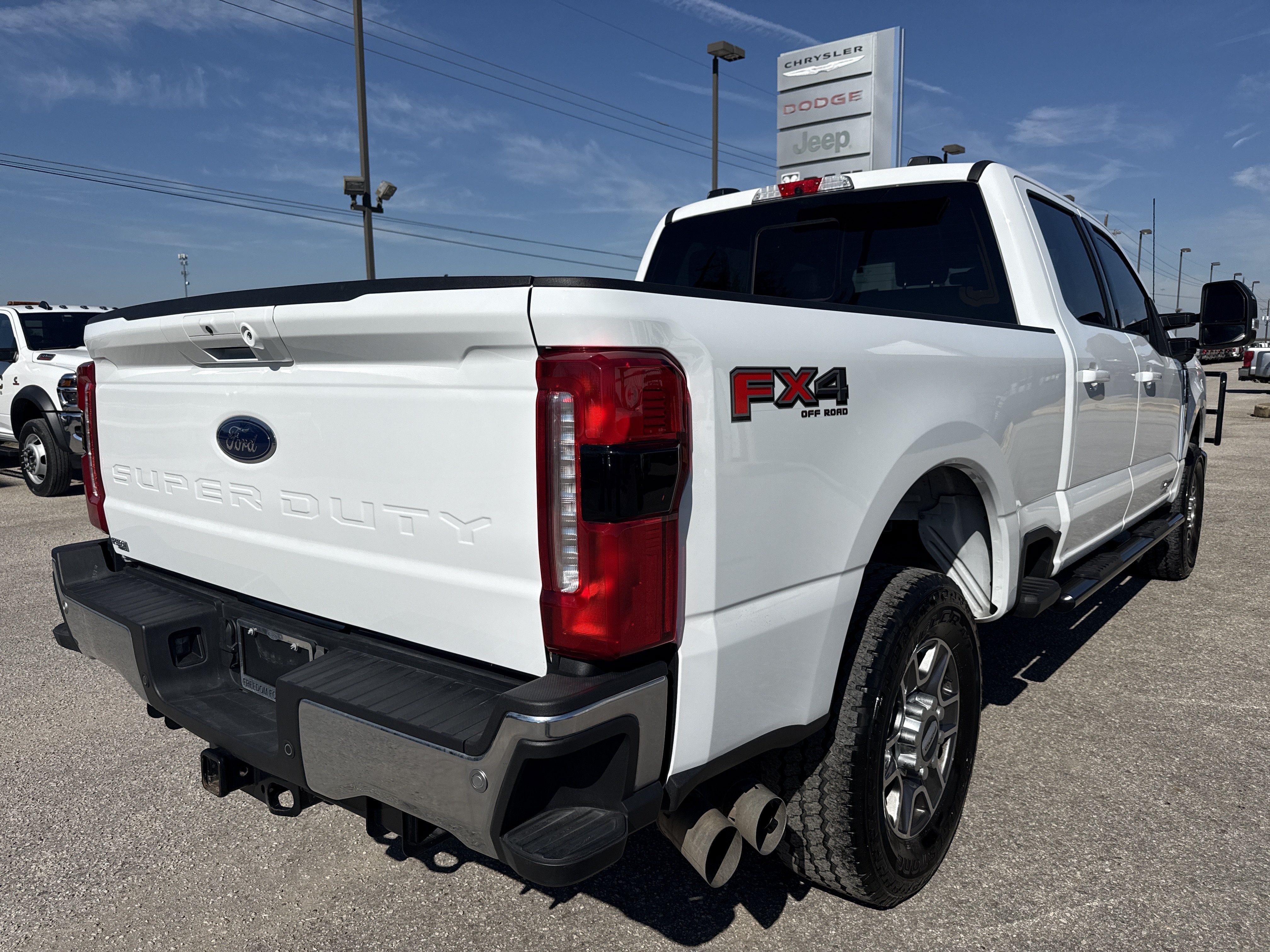 Used 2026 Ford F250 Lariat w/ FX4 Off-Road Package AWD/4WD image 5