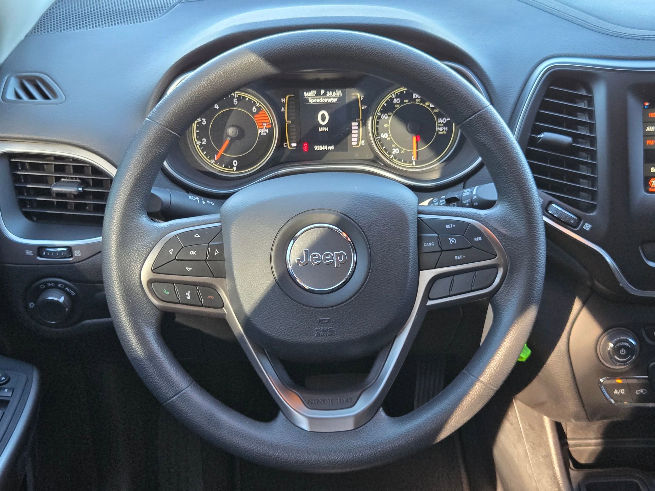 Used 2021 Jeep Cherokee Latitude image 18