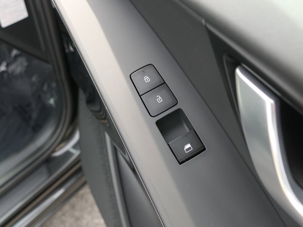 Used 2025 Kia Niro EX image 26