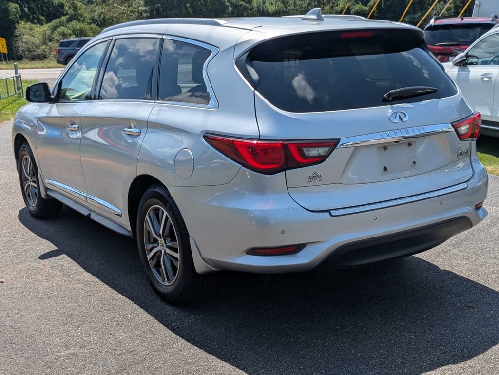 Used 2020 INFINITI QX60 Luxe w/ Essential Package FWD image 6