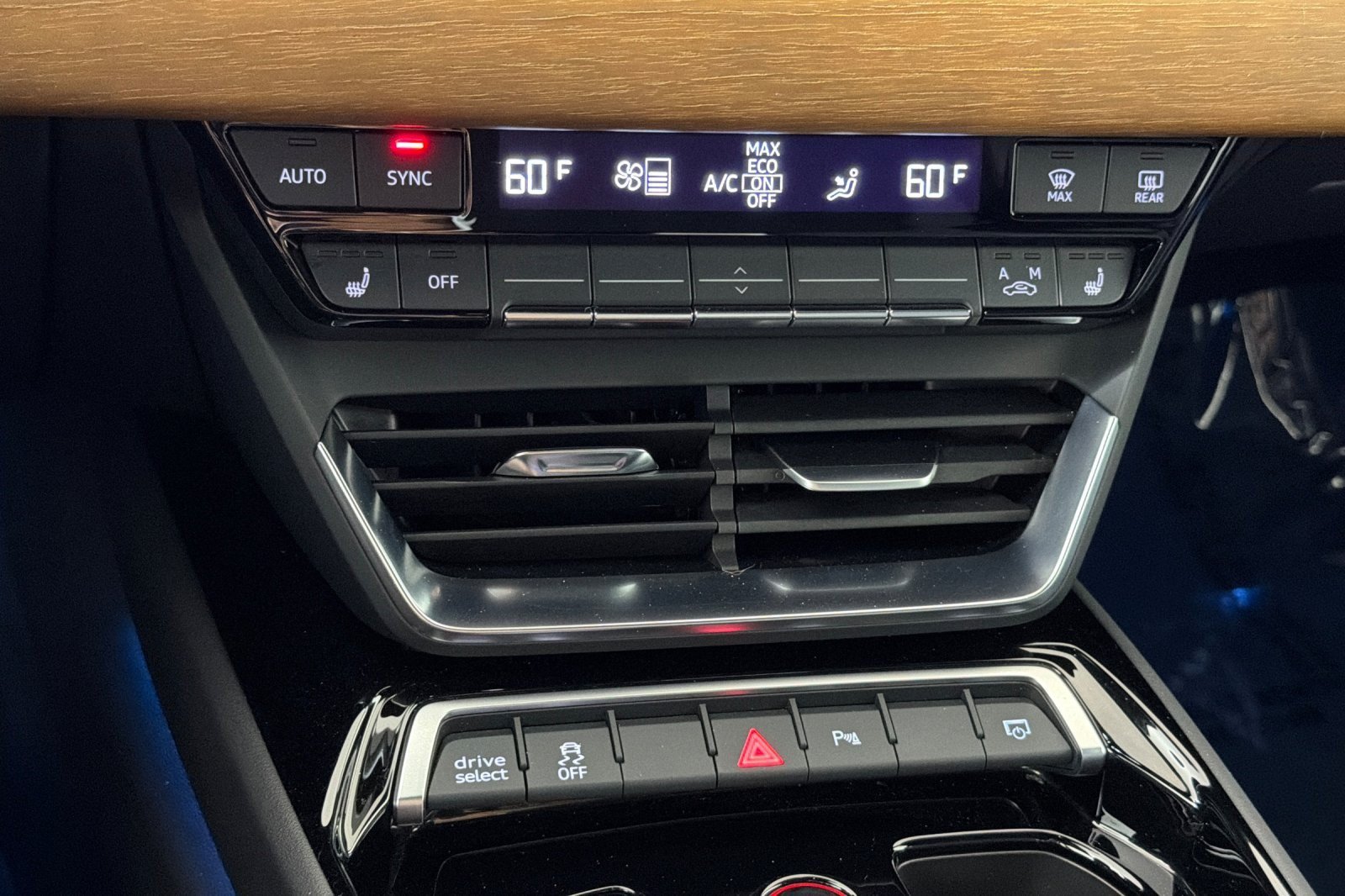 Used 2023 Audi e-tron GT Premium Plus w/ Executive Package AWD/4WD image 19