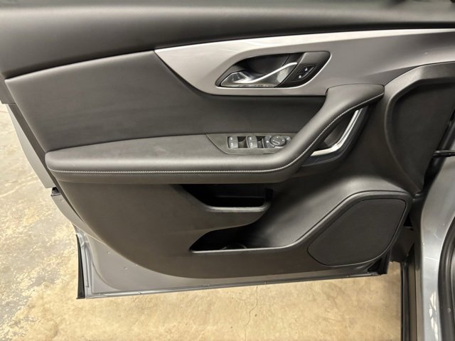 Used 2025 Chevrolet Blazer LT w/ Driver Confidence Package image 17