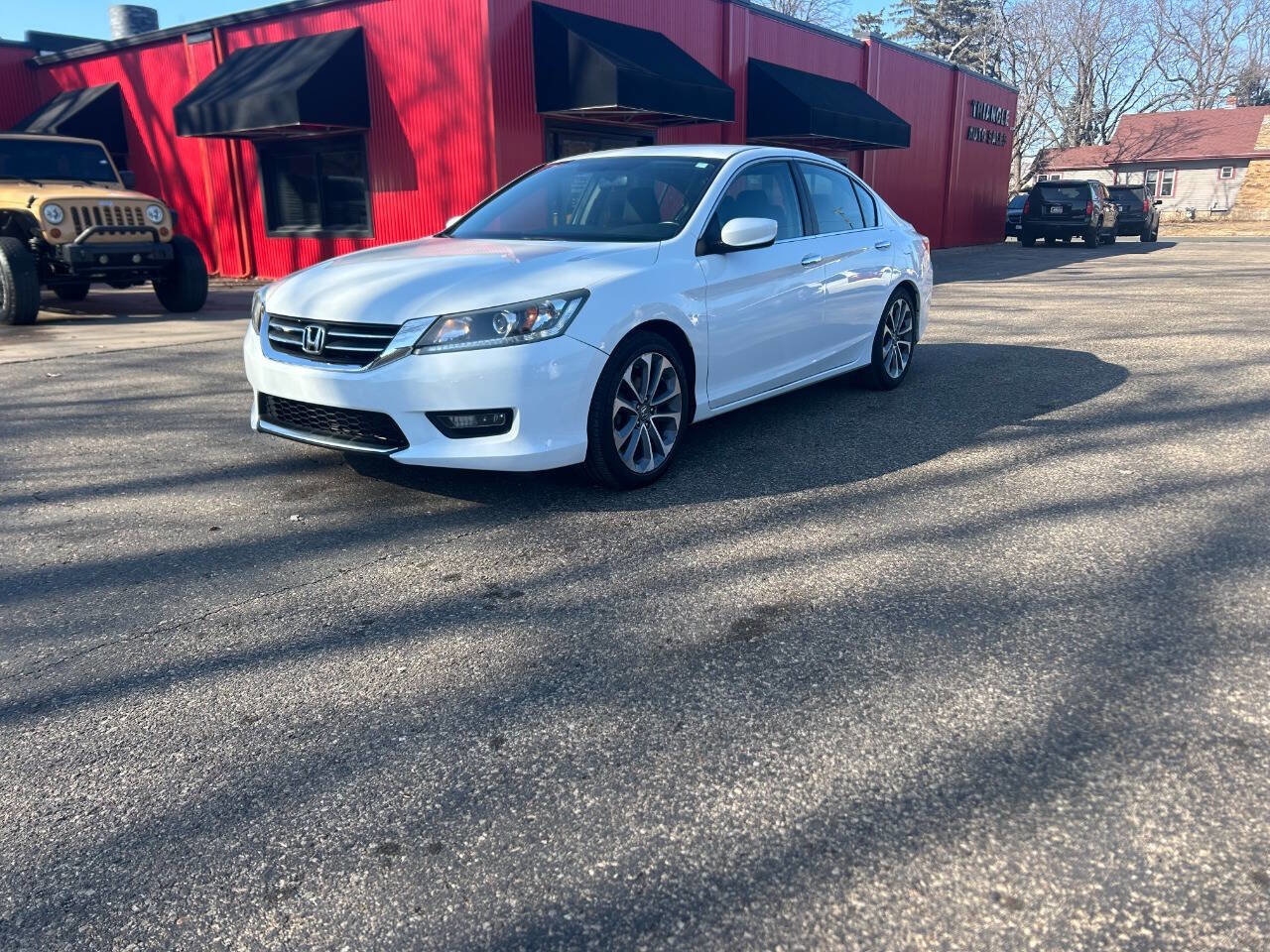 Used 2015 Honda Accord Sport image 2