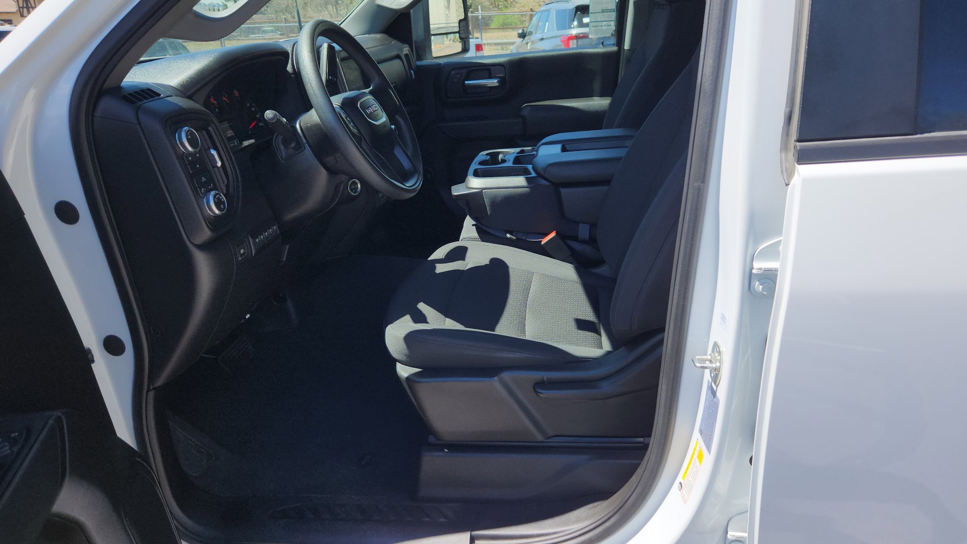 Used 2025 GMC Sierra 2500 Pro w/ Convenience Package AWD/4WD image 23