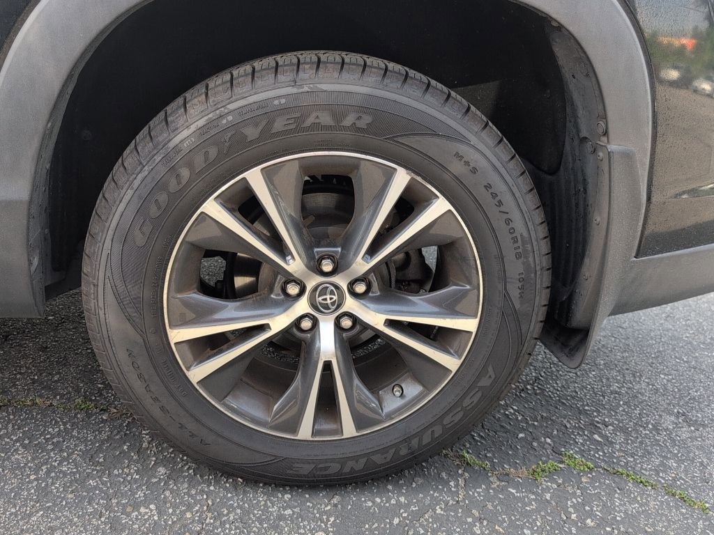 Used 2019 Toyota Highlander LE image 7