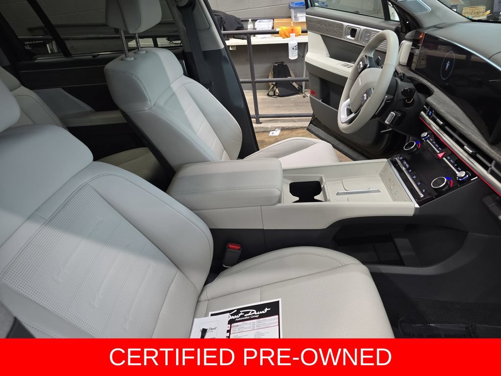 Certified 2026 Hyundai Santa Fe Limited AWD/4WD image 10