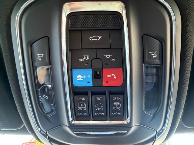 Used 2024 Jeep Grand Cherokee Limited 4xe AWD/4WD image 31