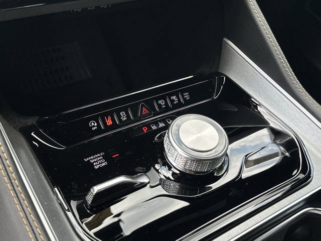New 2026 Jeep Grand Wagoneer L 4WD image 28