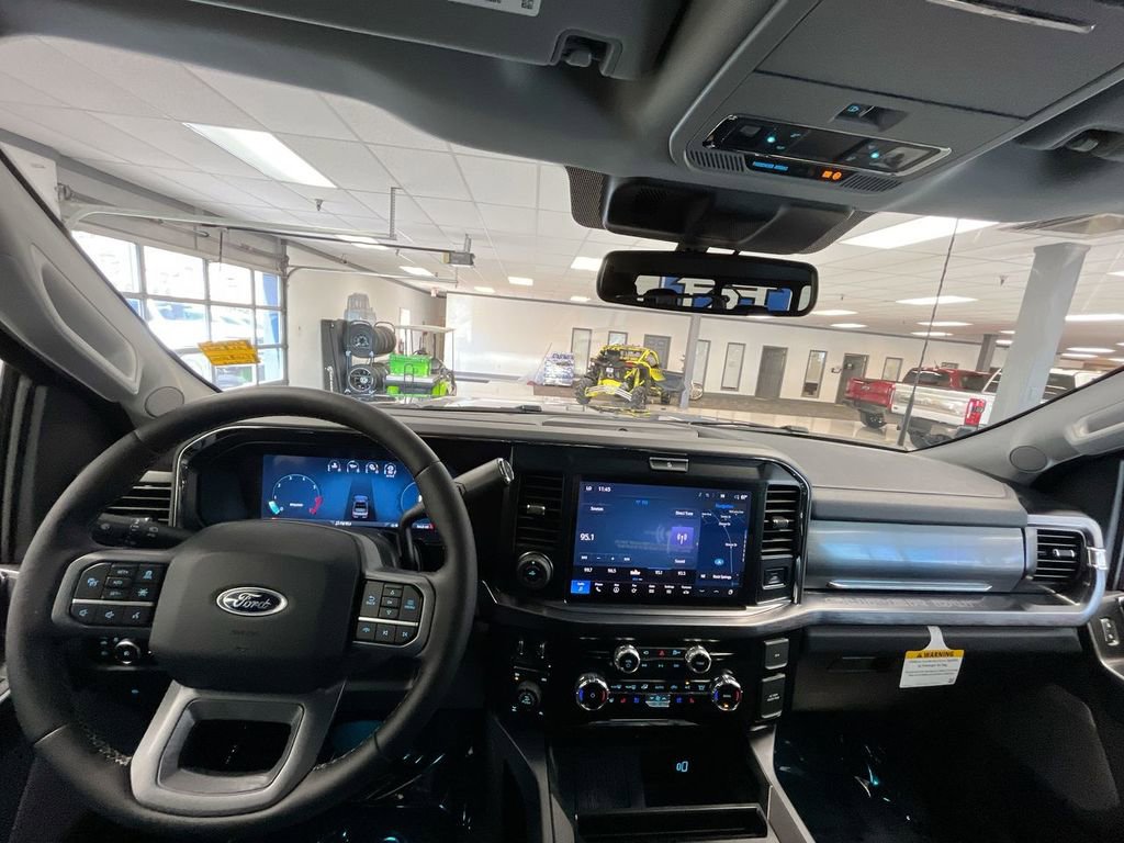 New 2026 Ford F350 4x4 Crew Cab Super Duty image 15