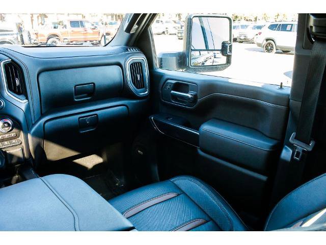 Used 2023 GMC Sierra 2500 AT4 w/ AT4 Preferred Package image 16