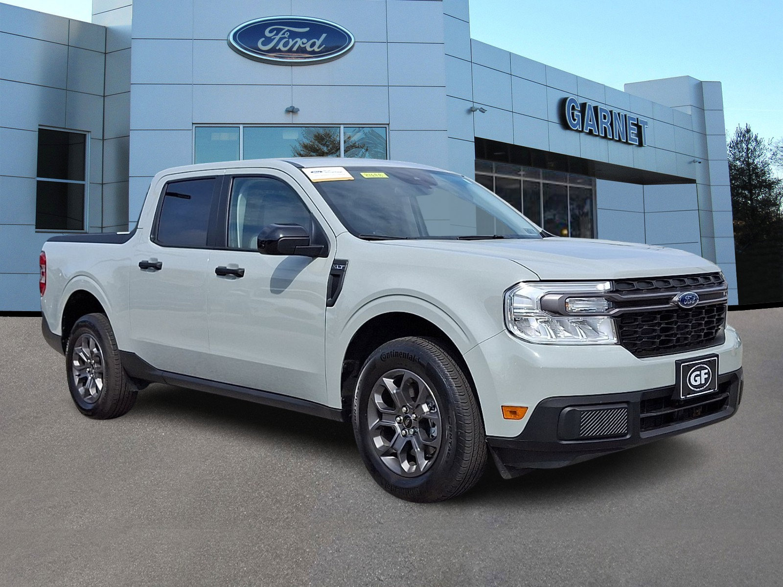 Certified 2024 Ford Maverick XLT w/ XLT Luxury Package image 3