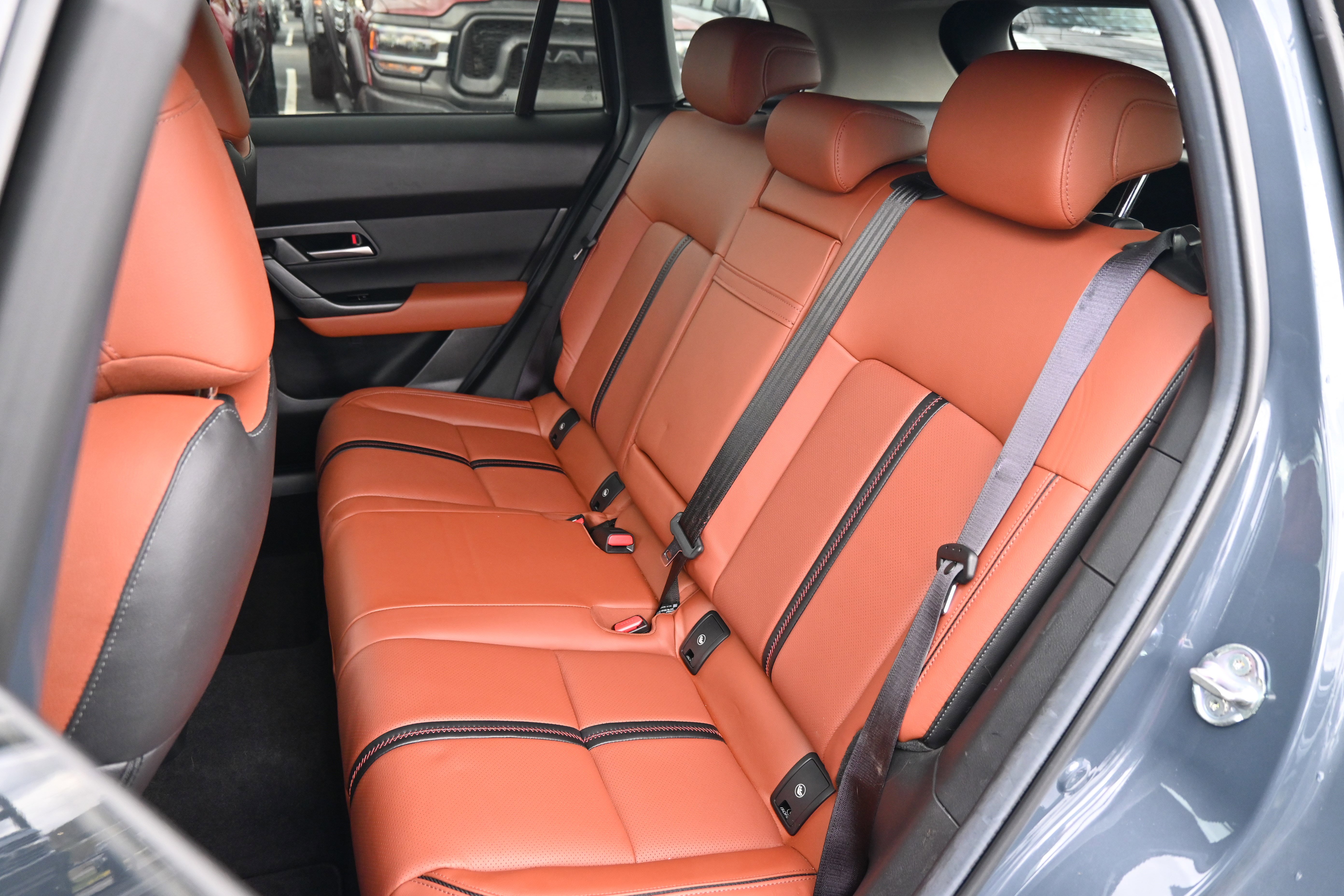 Used 2024 MAZDA CX-50 Meridian Edition image 11