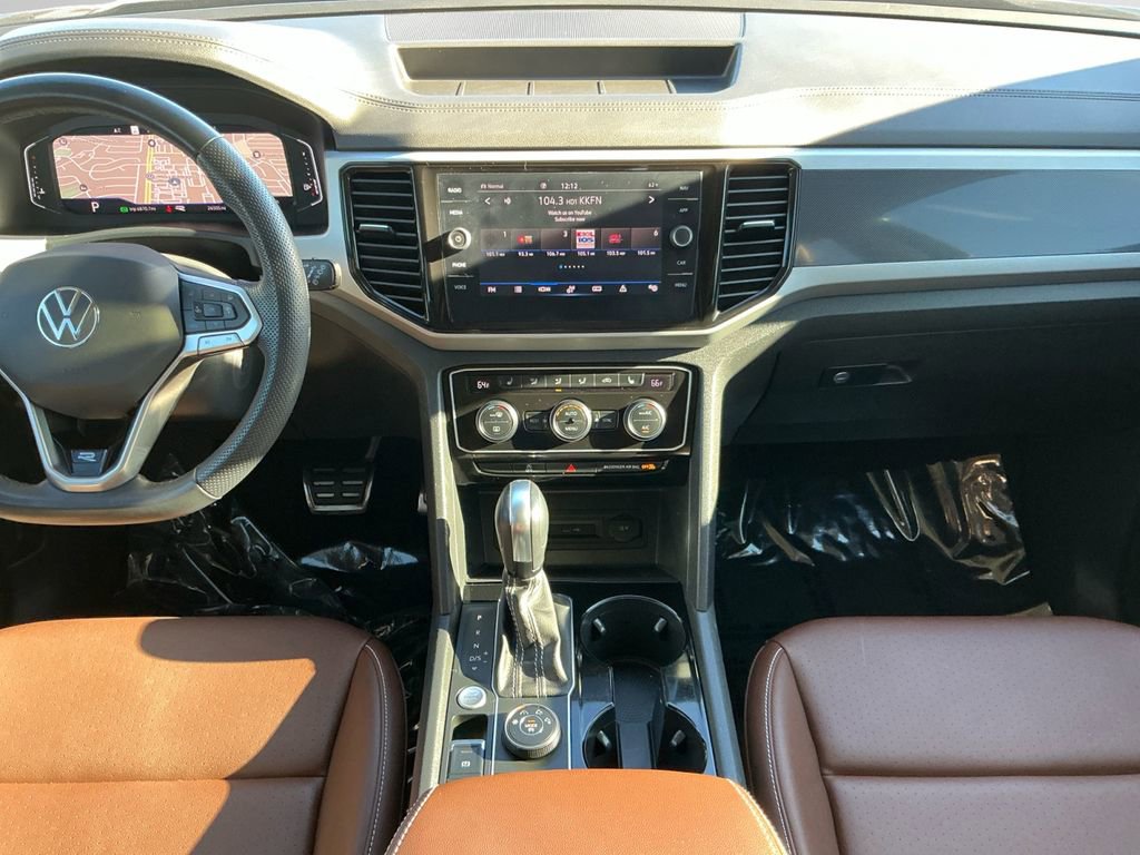 Used 2021 Volkswagen Atlas SEL R-Line image 10