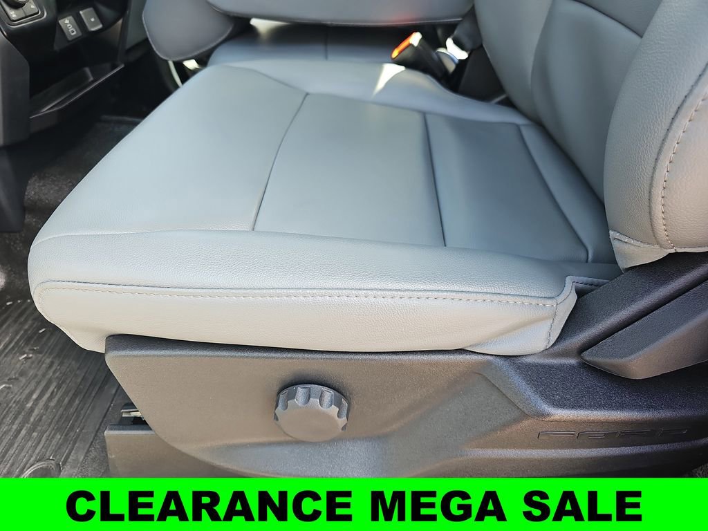 New 2025 Ford F250 XL w/ FX4 Off-Road Package image 29