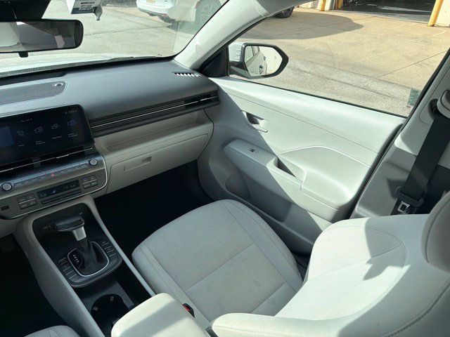 Used 2025 Hyundai Kona SEL AWD/4WD image 19