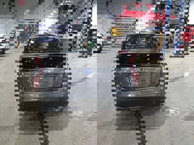 Used 2016 Toyota Prius Three Touring image 6