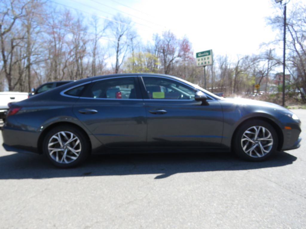 Used 2023 Hyundai Sonata SEL w/ Convenience Package FWD image 4