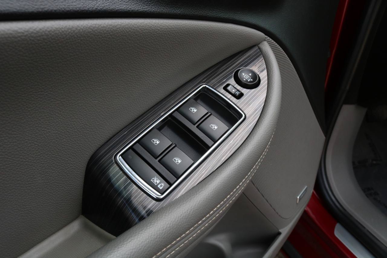Used 2017 Chevrolet Impala Premier w/ Enhanced Convenience Package FWD image 21