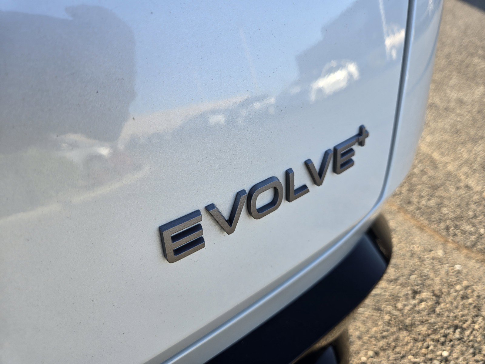 Certified 2024 Nissan Ariya FWD image 9