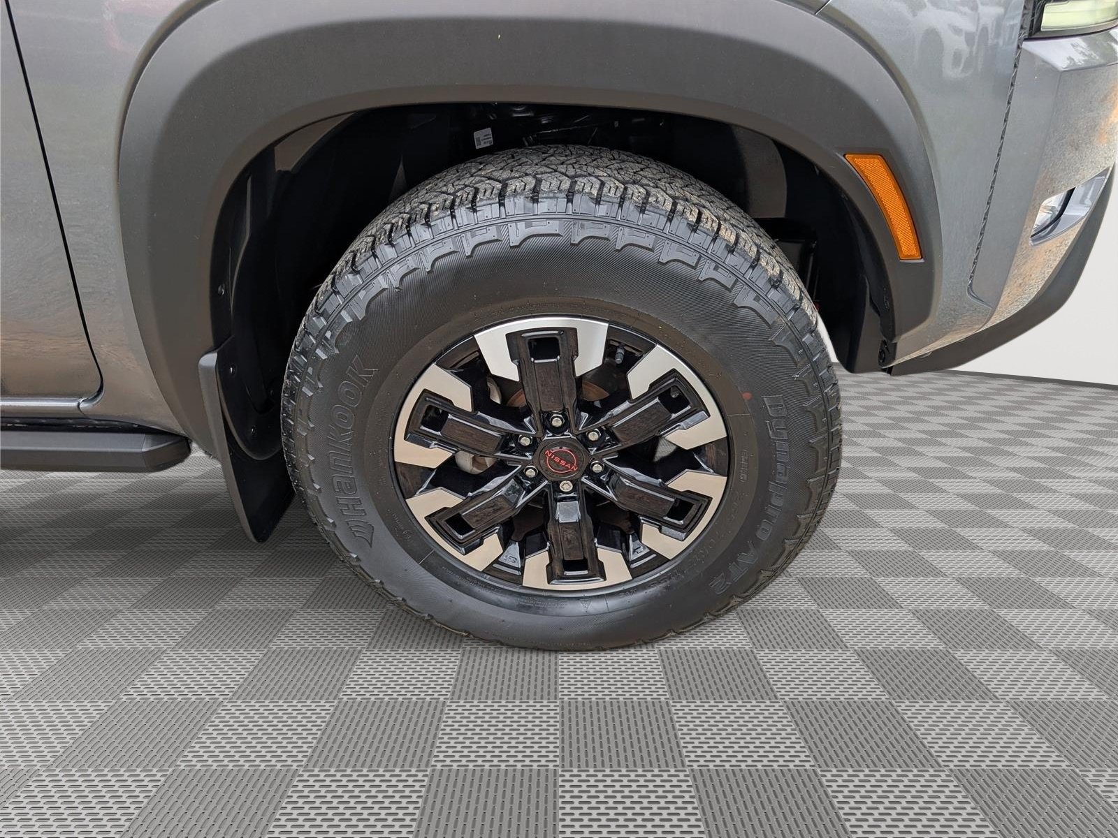 Used 2023 Nissan Frontier PRO-4X w/ Pro Convenience Package AWD/4WD image 9