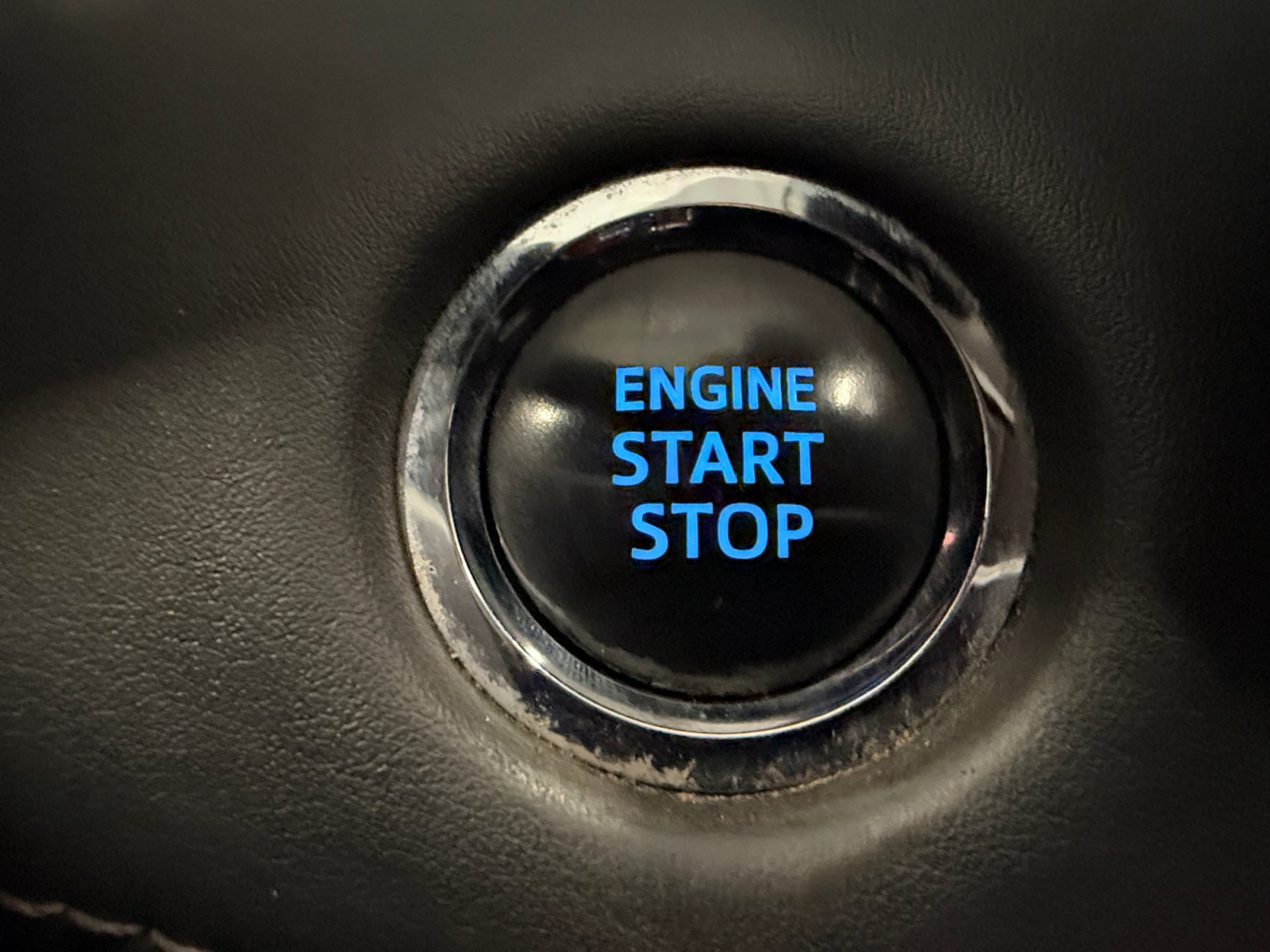 Used 2022 Toyota Highlander LE FWD image 38