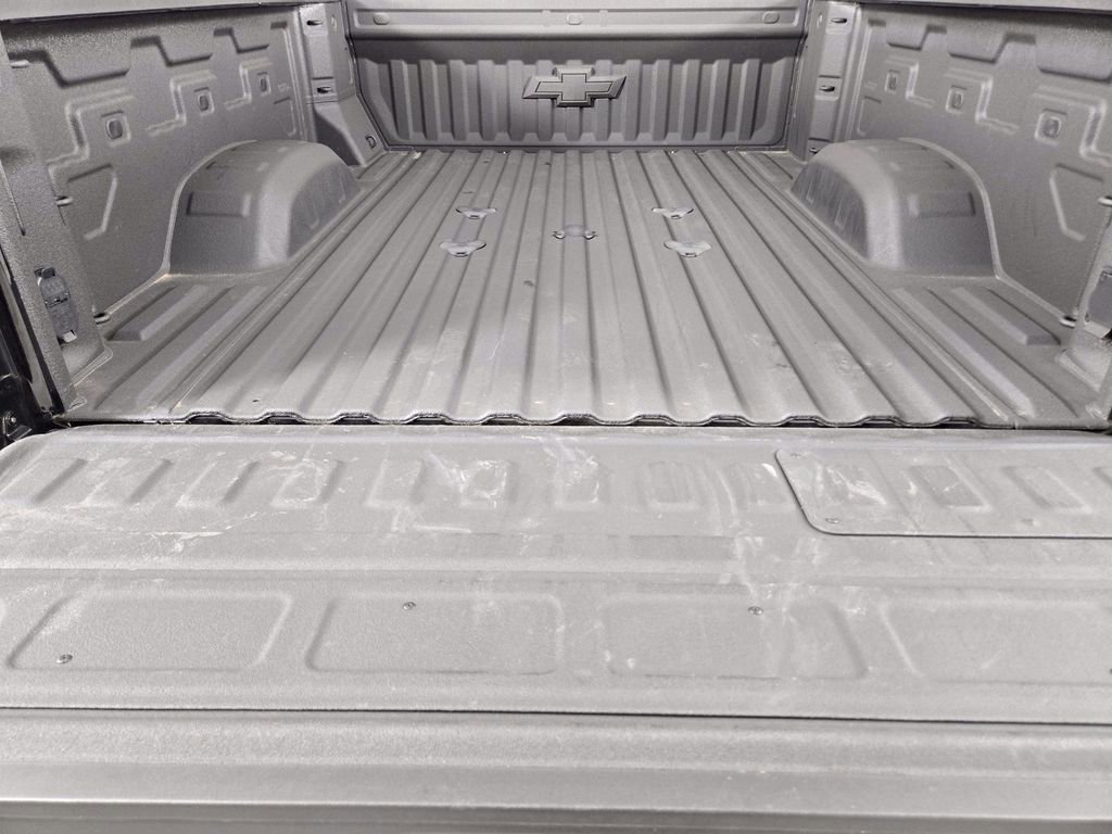 Used 2025 Chevrolet Silverado 2500 LT AWD/4WD image 36