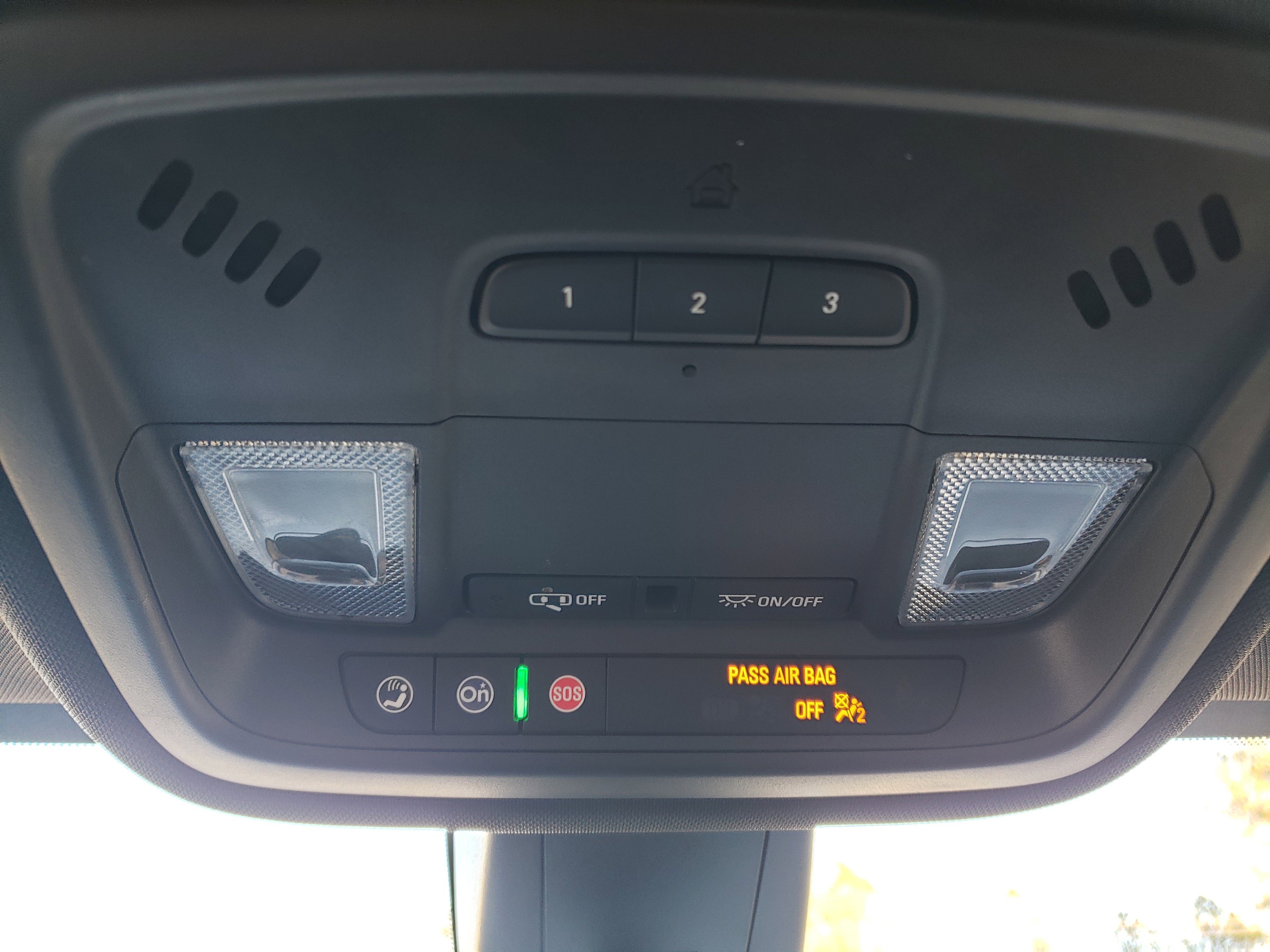 Used 2023 Chevrolet Traverse RS w/ LPO, Floor Liner Package image 23