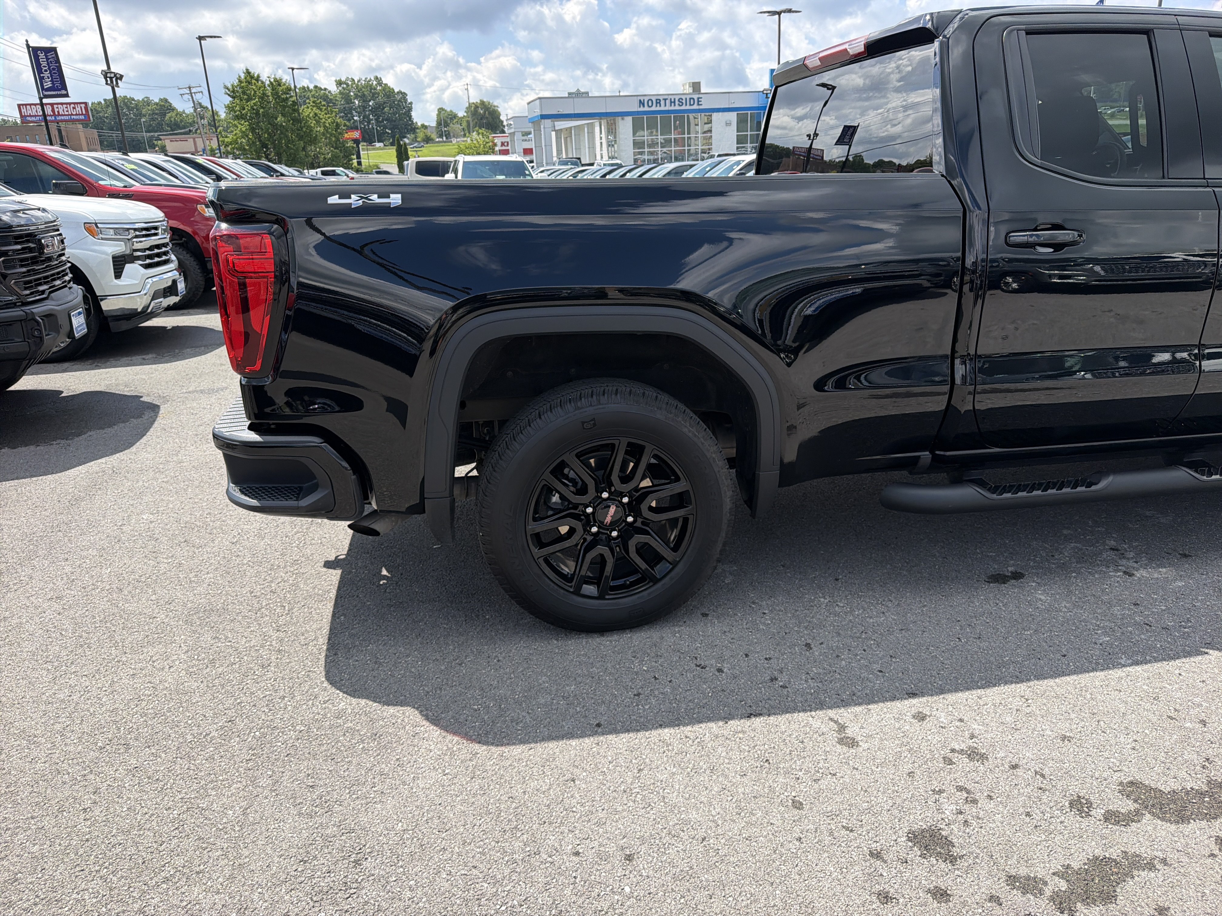 Certified 2025 GMC Sierra 1500 Elevation AWD/4WD image 6