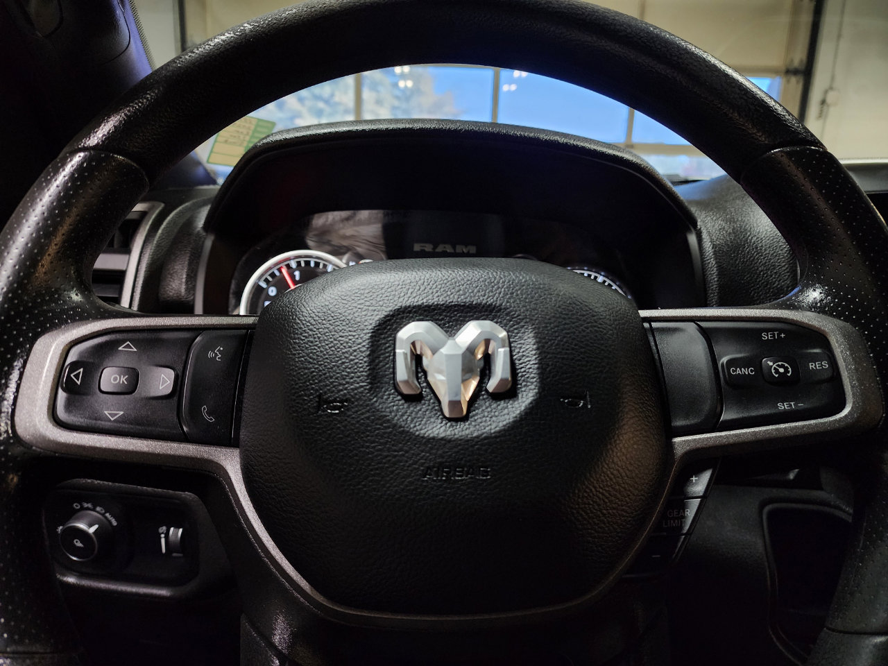 Used 2024 RAM 3500 Tradesman w/ Towing Technology Group image 28