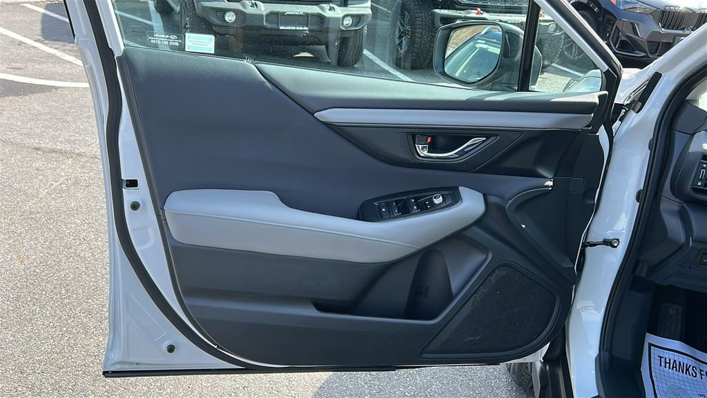 Certified 2025 Subaru Outback Premium image 9