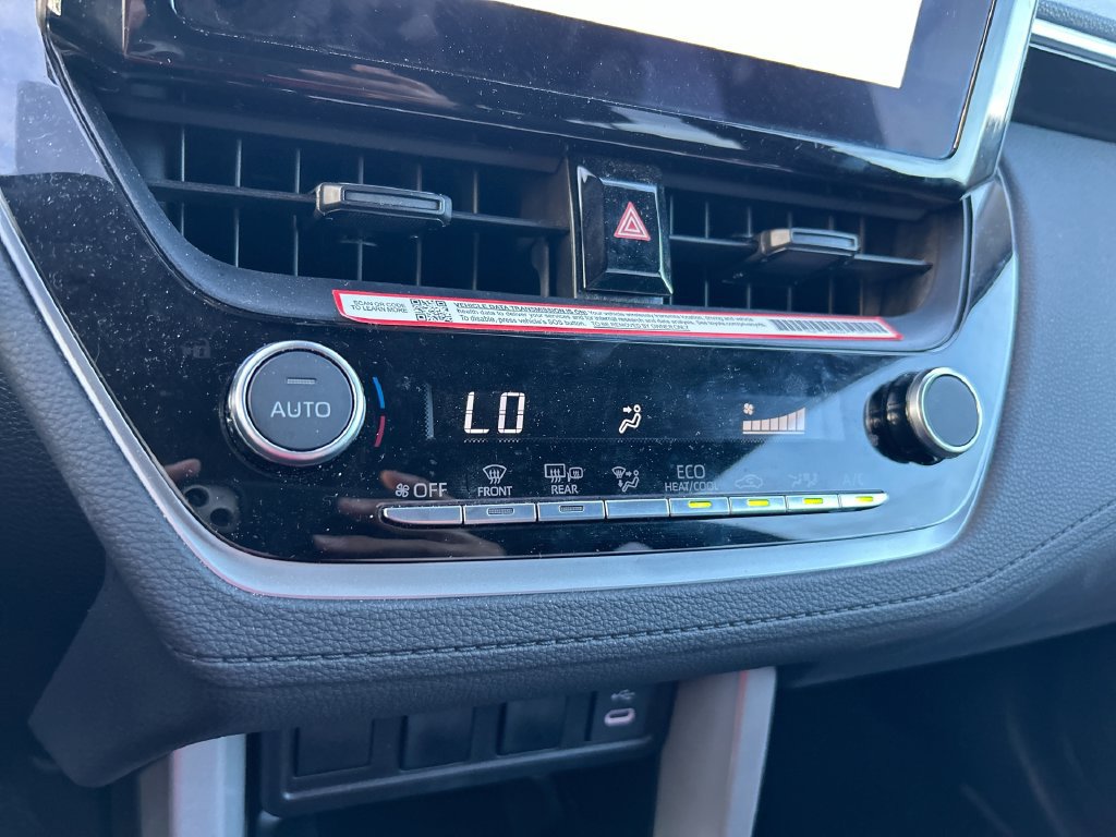 Used 2025 Toyota Corolla Cross LE FWD image 25