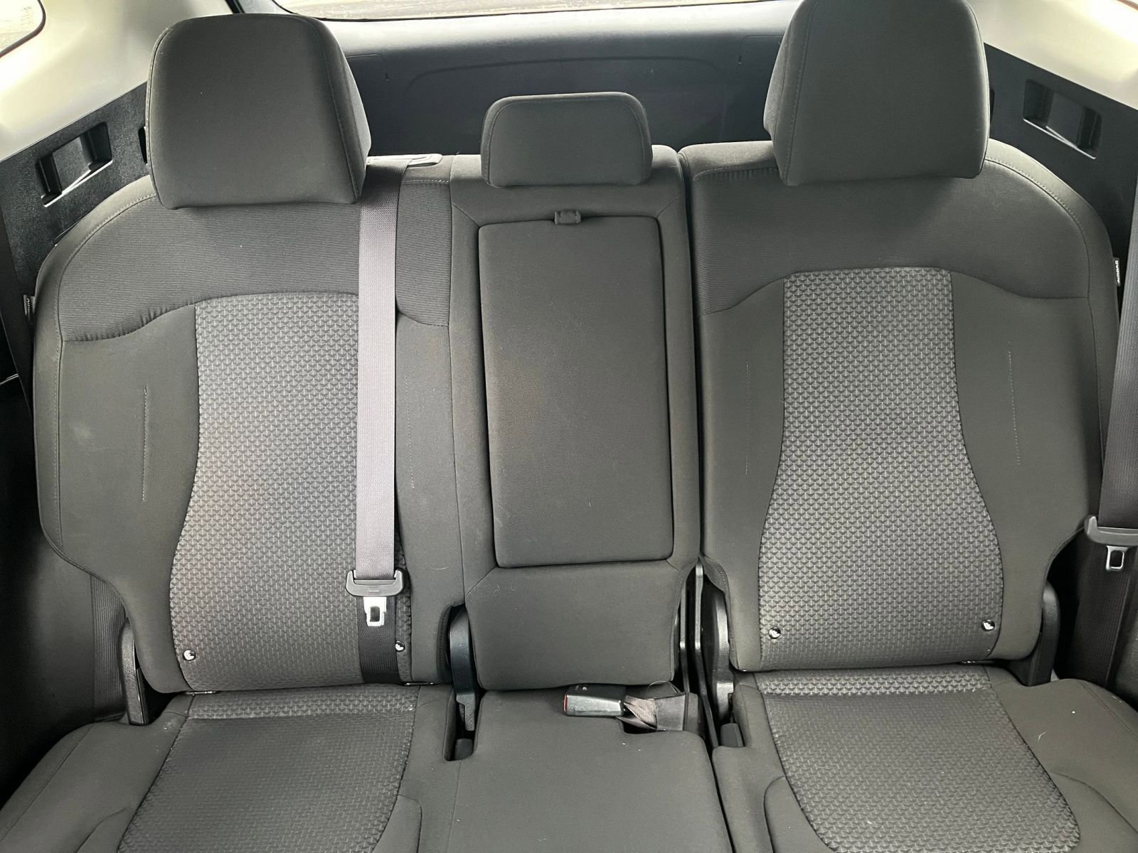 Used 2025 Kia Sportage LX FWD image 38
