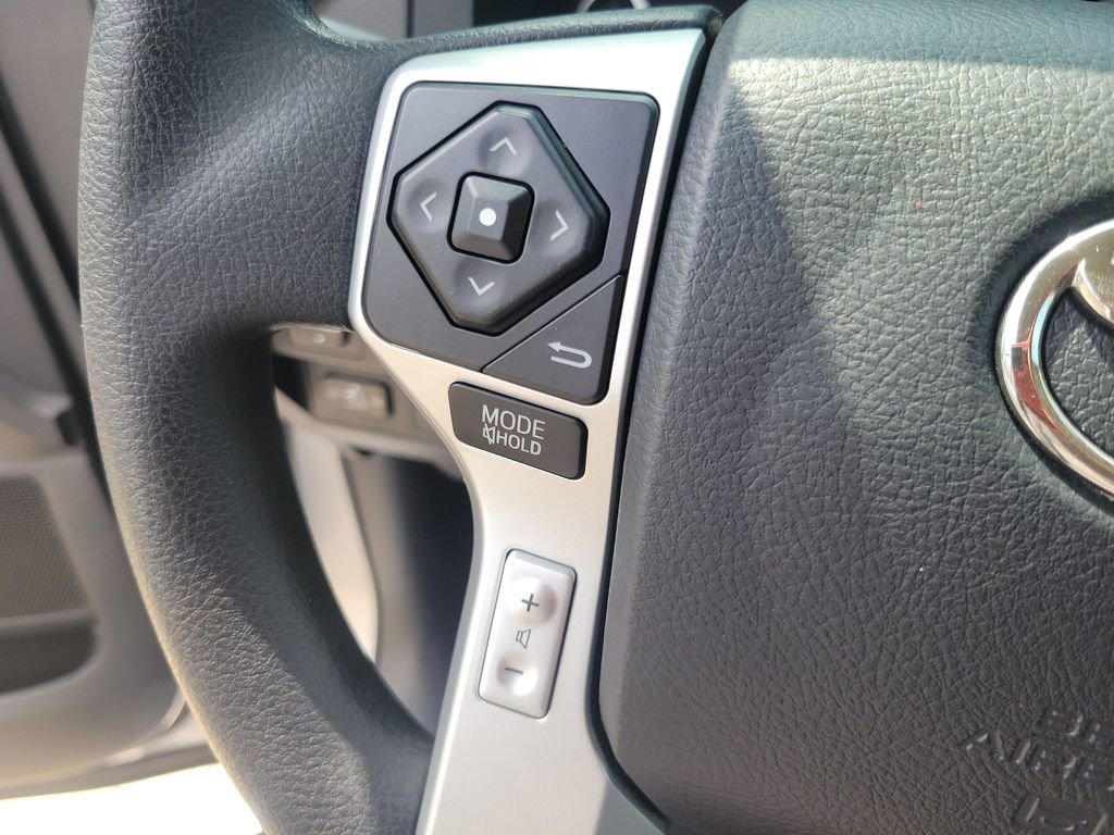 Used 2016 Toyota Tundra SR5 w/ SR5 Upgrade Package RWD image 20