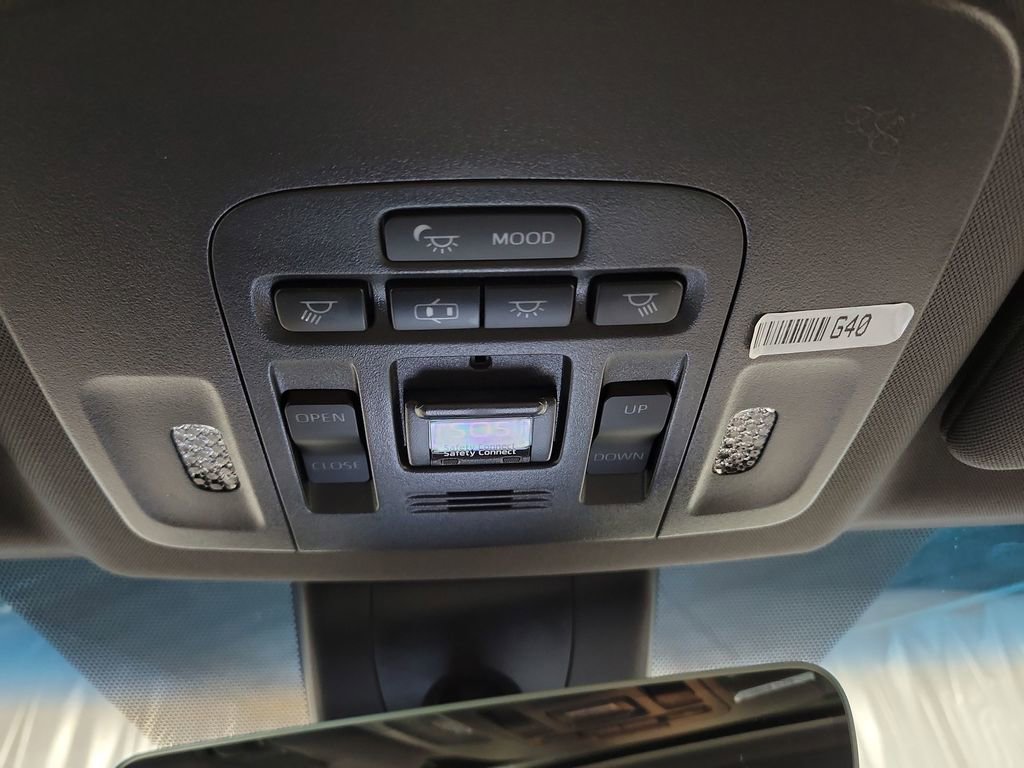 Used 2019 Toyota Avalon XLE image 21