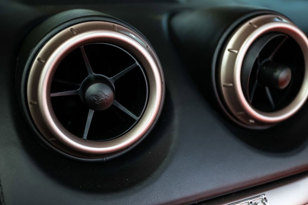 Used 2010 Ferrari California image 35