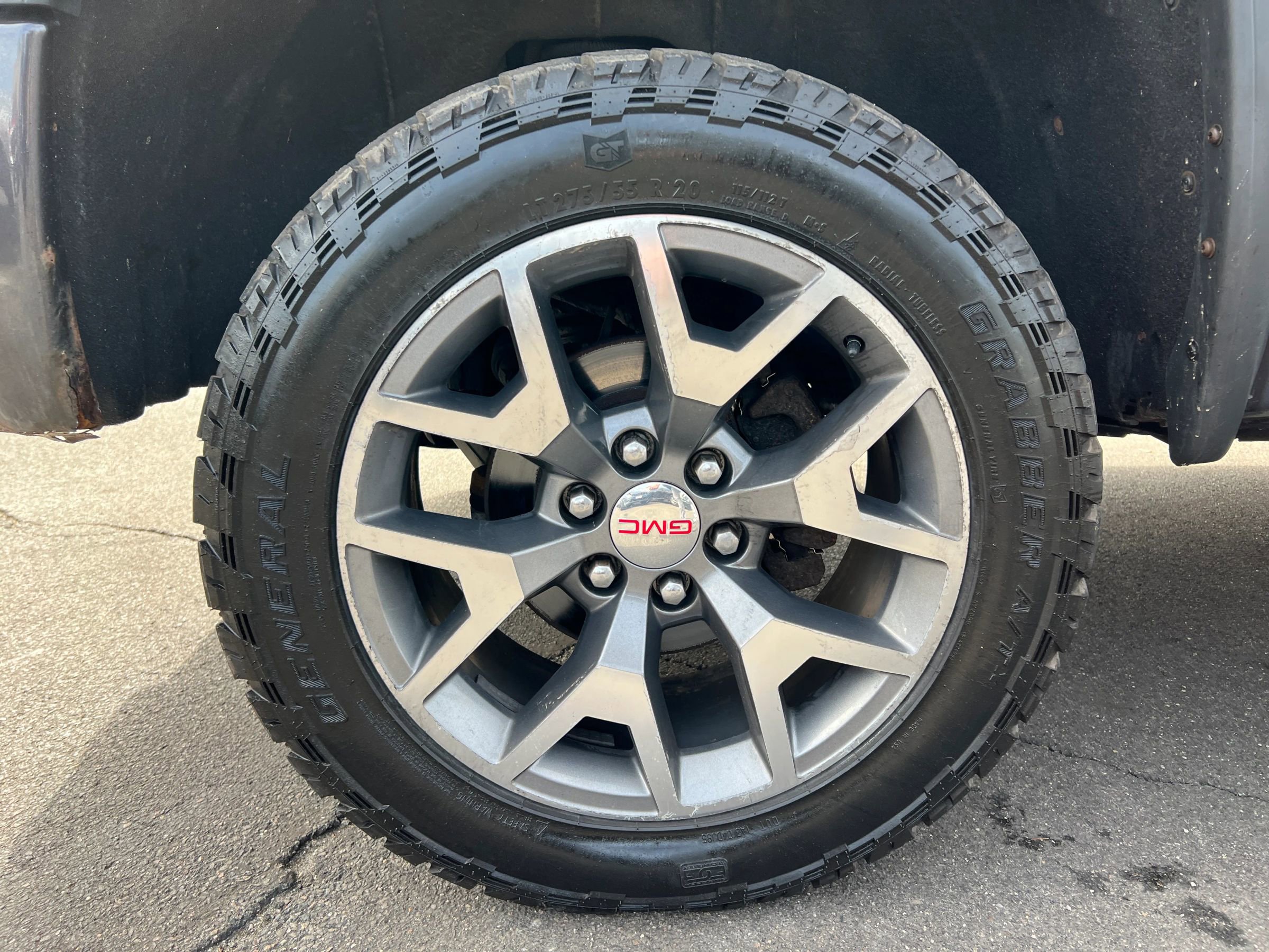 Used 2015 GMC Sierra 1500 SLE image 26