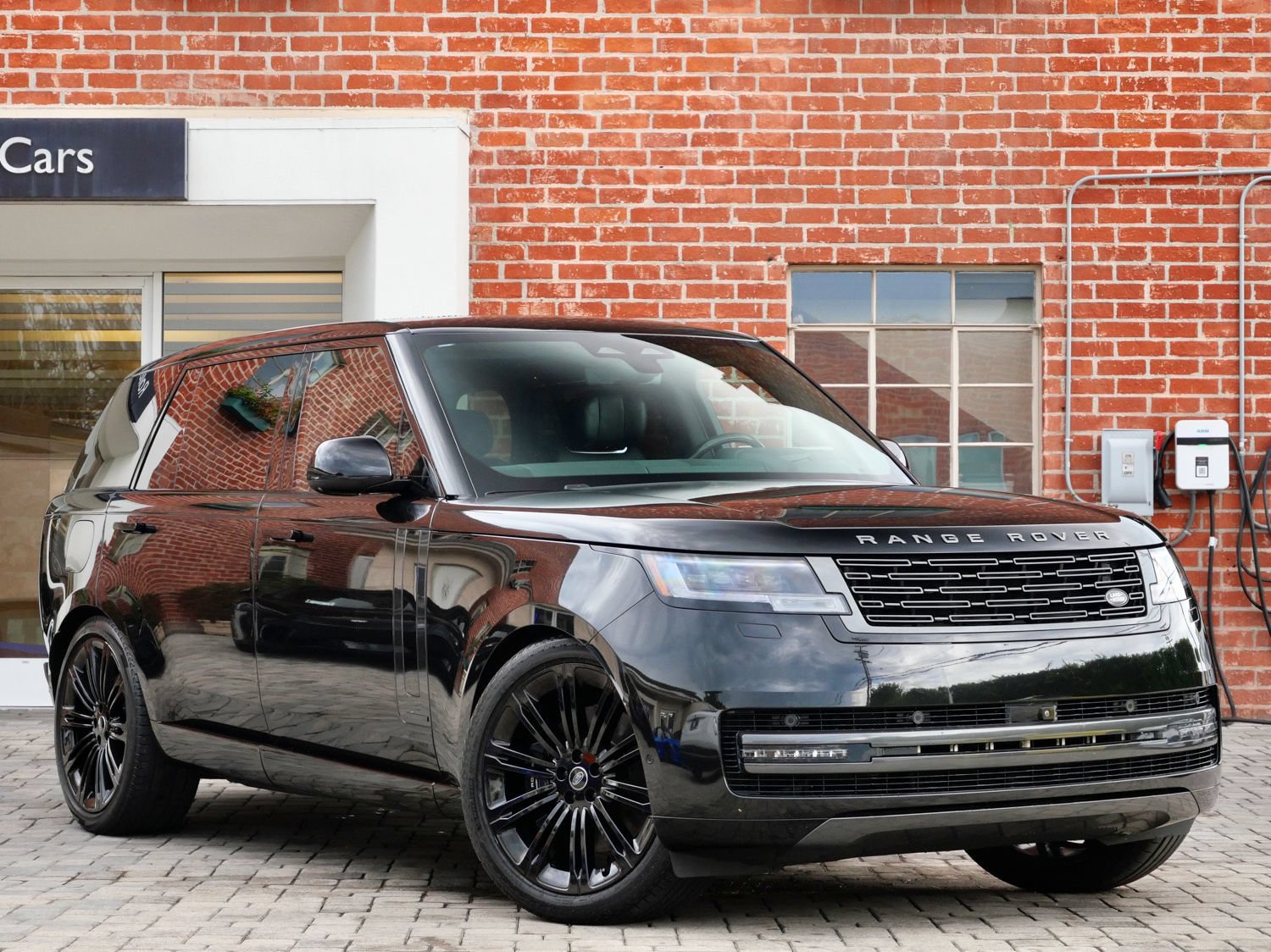 Used 2024 Land Rover Range Rover Long Wheelbase Autobiography AWD/4WD image 1